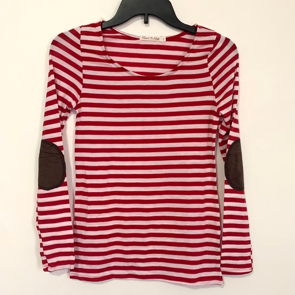 Red/white striped arm patch long sleeved shirt - Picture 5 of 6